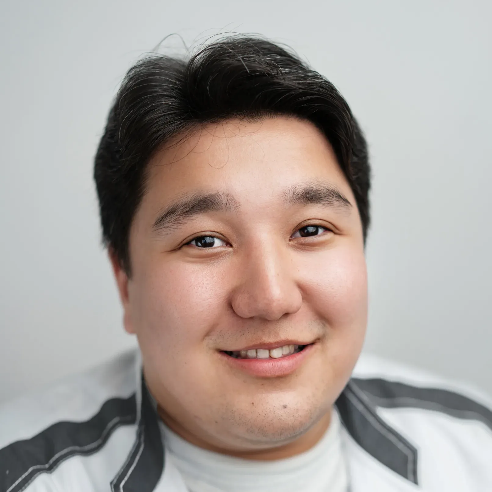 Секенов Дулат Адлетович — ортодонт, терапевт